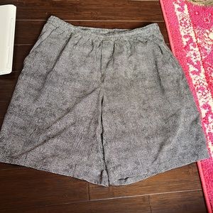 LULU pace breaker lined shorts